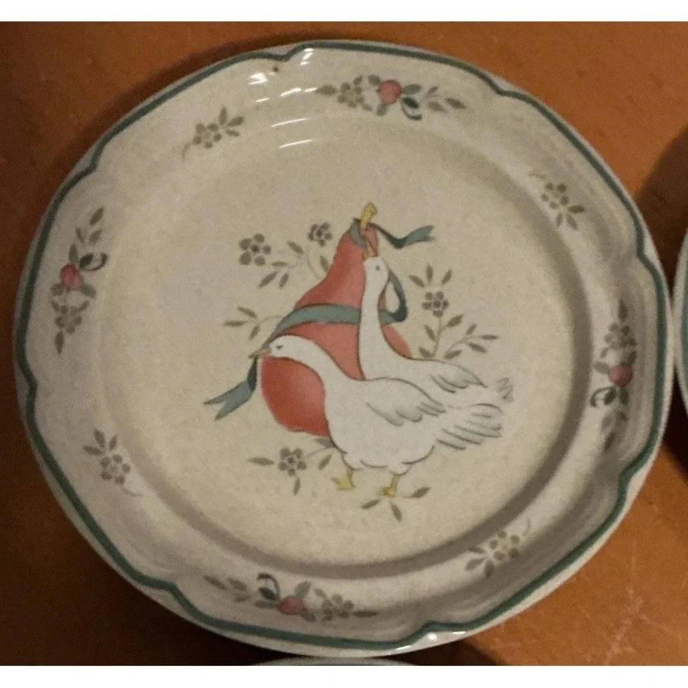International Tableworks Marmalade Goose Stoneware Salad Plates 7.5
